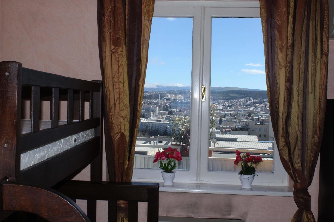 Herrmas Hostel Tiflis Exterior foto